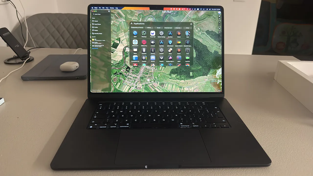 MacBook Air M2 15" - 8Gb RAM, 254GB SSD midnight blue 100% baterie