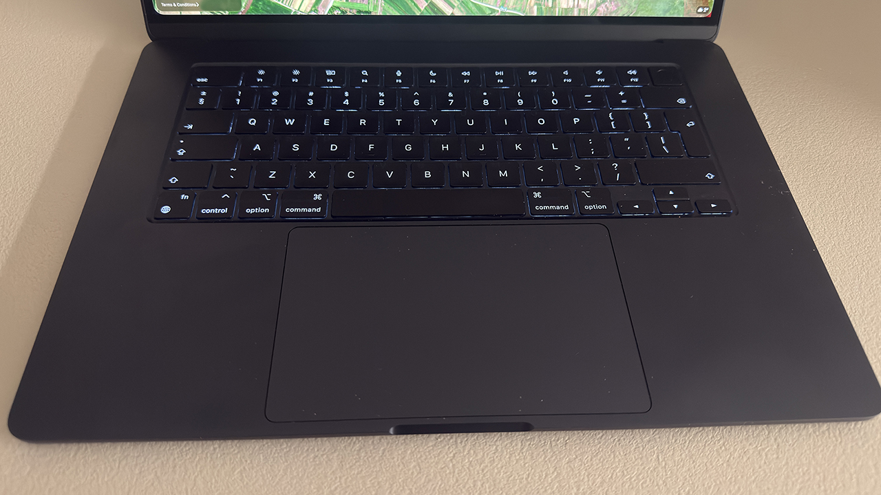 MacBook Air M2 15" - 8Gb RAM, 254GB SSD midnight blue 100% baterie